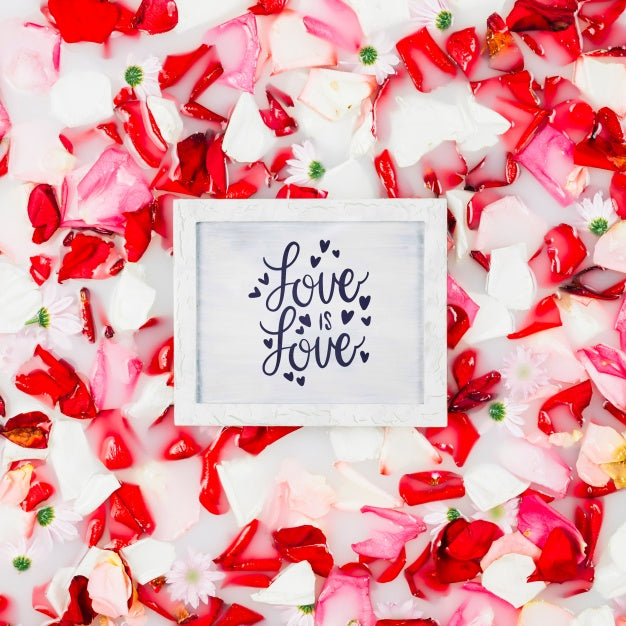 Frame Mockup With Flowers Psd