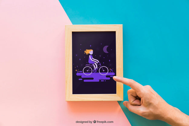 Frame Mockup With Pointing Finger Psd