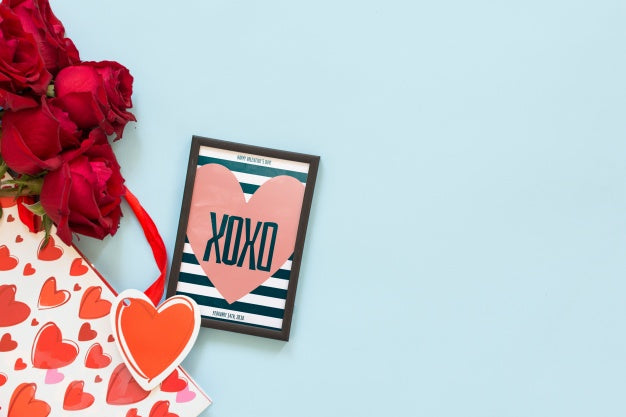 Frame Mockup With Roses For Valentines Day Psd