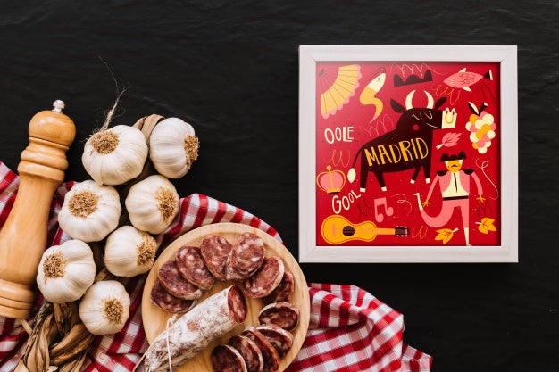 Frame Mockup With Traditional Spanish Food Psd