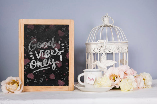 Front View Blackboard With Motivational Quote Mock-Up Psd