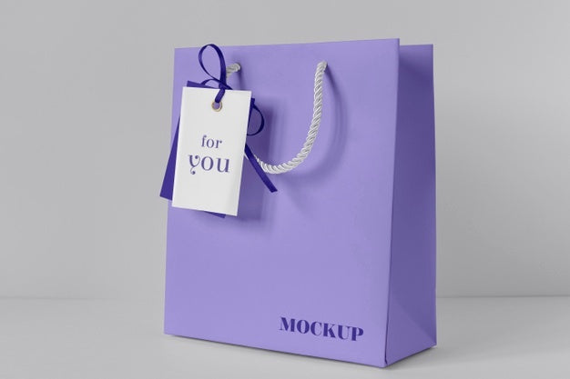 Front View Of Paper Shopping Bag Mock-Up With Paper Tag Psd