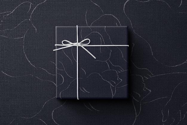 Gift Box Mockup With Ribbon Mockup Psd