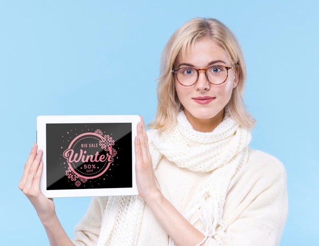 Gorgeous Young Girl Holding Mock-Up Sign Psd