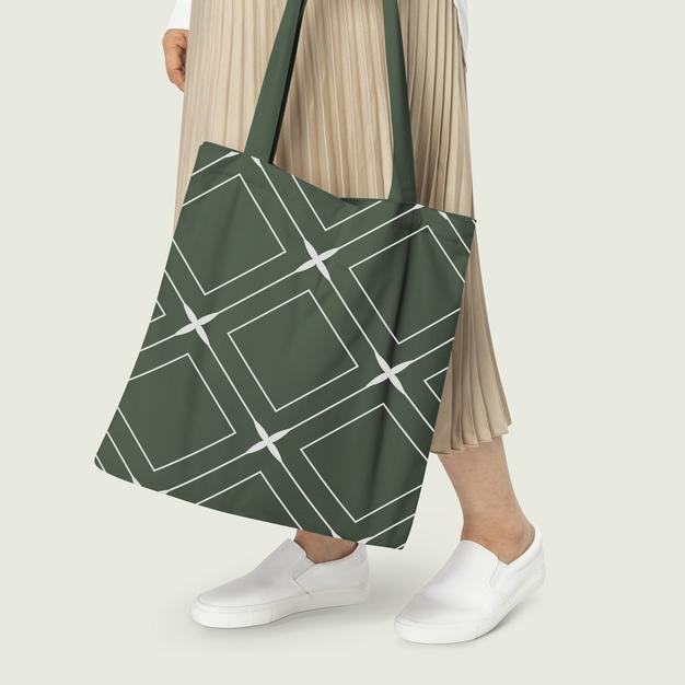 Green Tote Bag Mockup With Rhombus Pattern Casual Apparel Psd