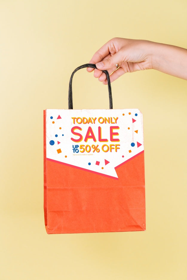 Hand Holding Shopping Bag Mockup Psd