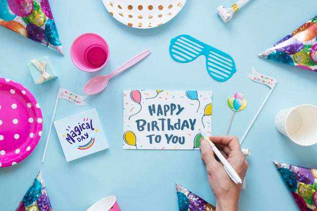 Happy Birthday Concept Mock-Up Psd