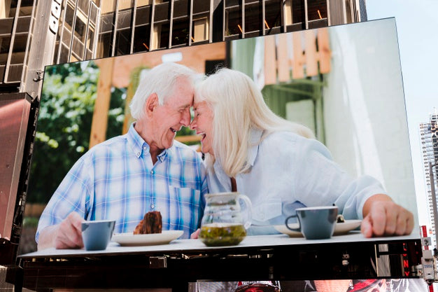 Happy Couple Billboard Mock-Up Psd