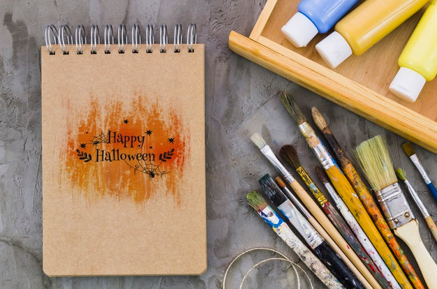 Happy Halloween Message On Notebook Psd