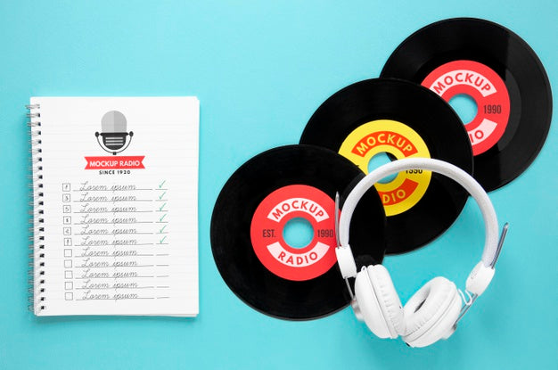 Headphones And Vinyl Records Mock-Up Psd