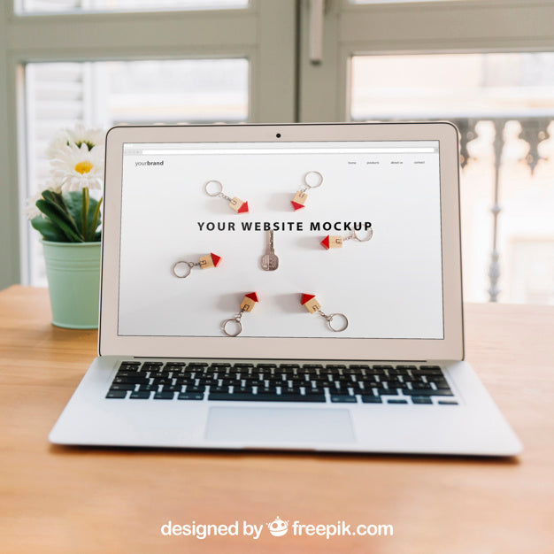 Home Office Concept With Laptop On Table Psd