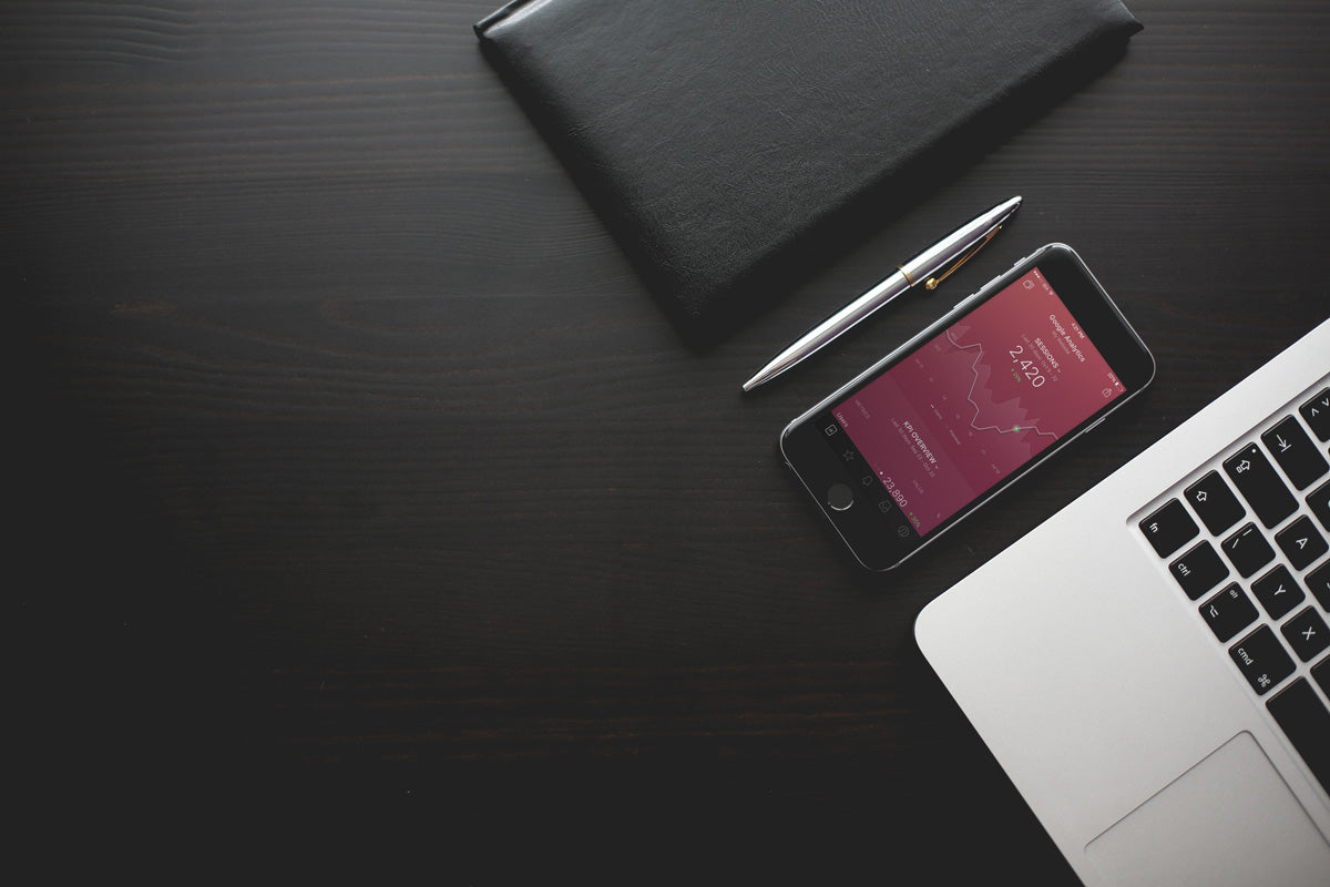 iPhone 7 Mockup on a Black Table