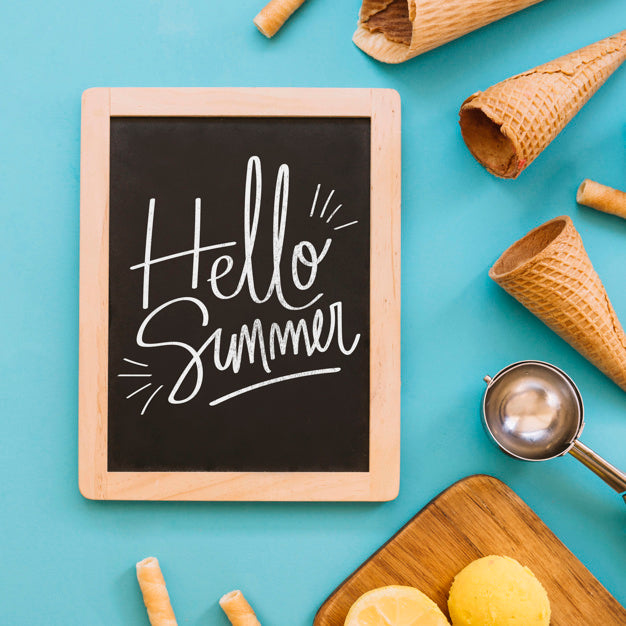 Ice Cream Mockup With Slate Psd