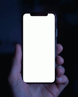 Iphone X In Male Hand Photo Mockup Psd