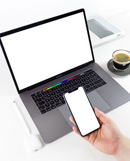 Iphone Xs & Macbook Pro Mockup Psd