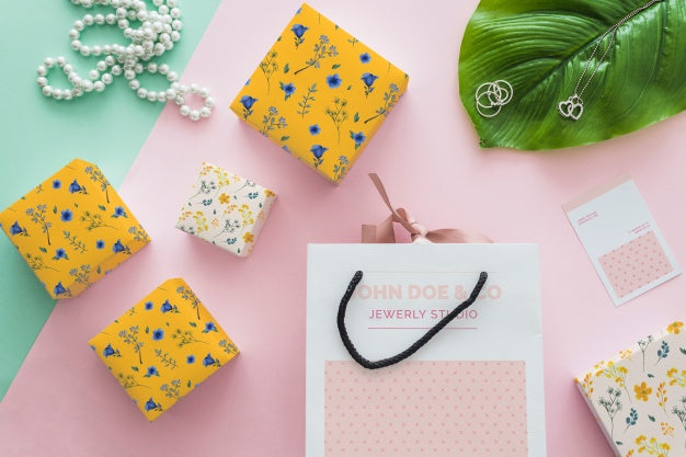 Jewelry And Packaging Mockup Psd
