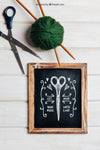 Knitting Mockup With Slate And Scissors Psd
