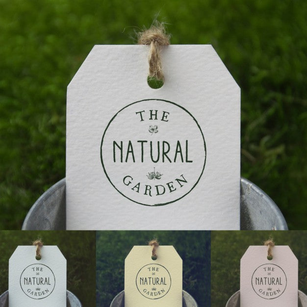 Label Realistic Presentation Psd