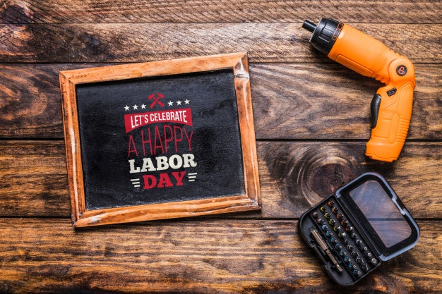 Labor Day Mockup With Slate And Tools Psd