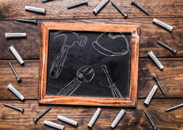 Labor Day Mockup With Slate And Tools Psd