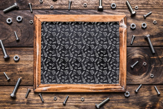 Labor Day Mockup With Slate And Tools Psd