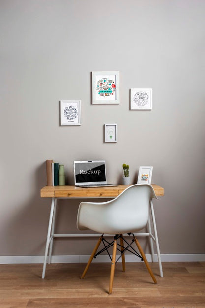 Laptop Mock-Up On Small Desk Psd