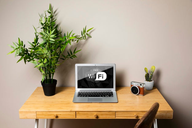 Laptop Mock-Up With Wifi Concept Psd