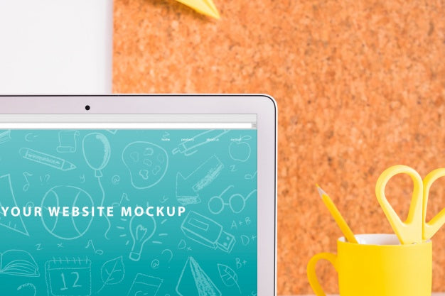 Laptop Mockup For Website Presentation With Back To School Concept Psd