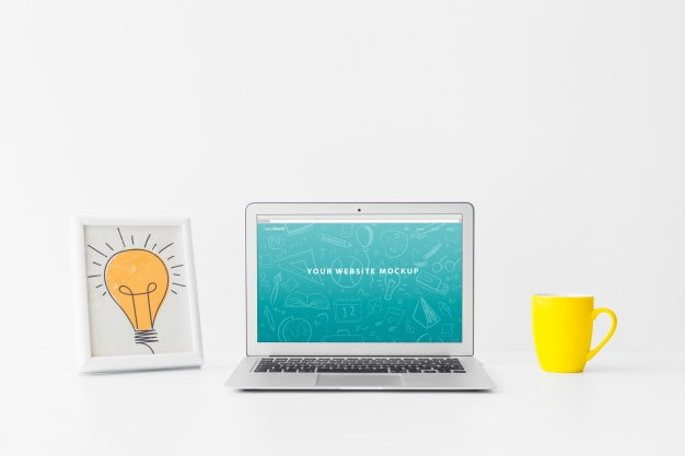 Laptop Mockup For Website Presentation With Back To School Concept Psd