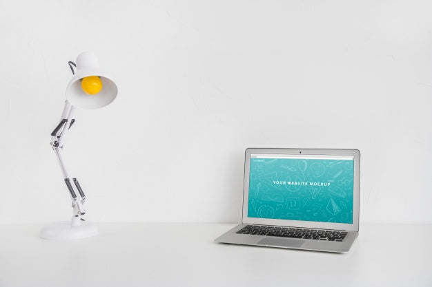 Laptop Mockup For Website Presentation With Back To School Concept Psd