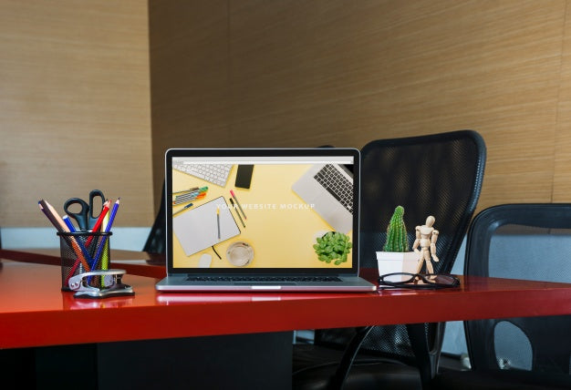 Laptop Mockup On Desk Psd