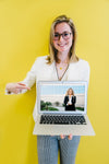 Laptop Mockup With Businesswoman Psd