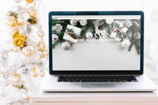 Laptop Mockup With Christmas Concept Psd