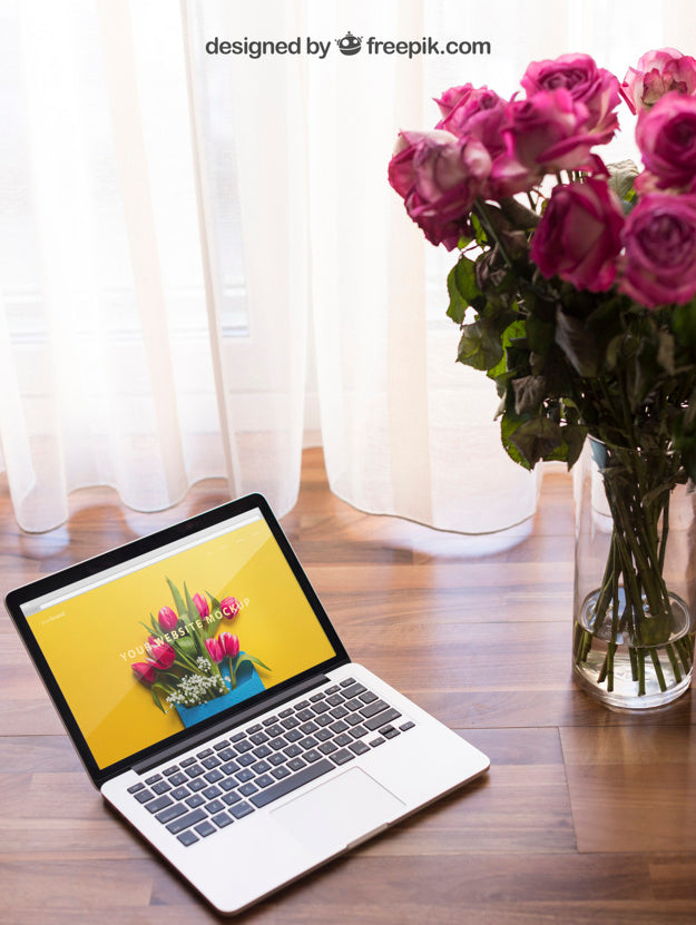 Laptop Mockup With Flowers Psd