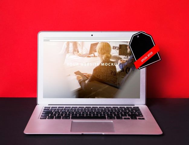 Laptop Mockup With Online Shopping Concept Psd