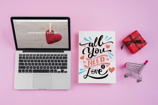 Laptop Mockup With Valentines Day Elements Psd