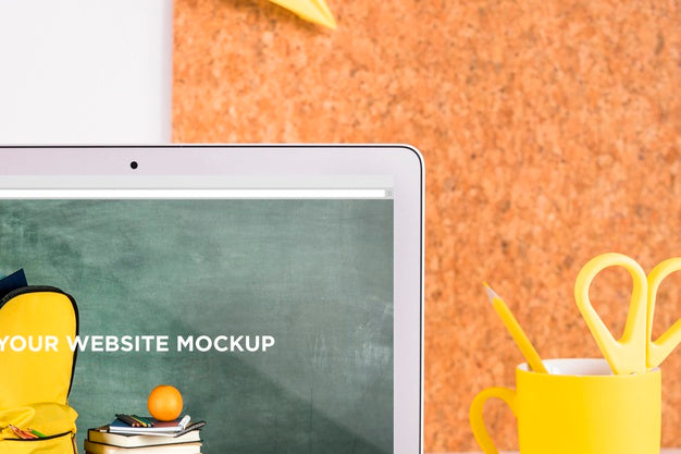 Laptop With Mockup Screen In Clean And Tidy Workspace. Education Theme Psd