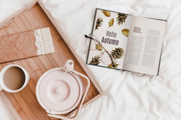 Literature And Autumn Mockup Psd