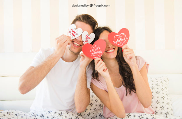 Lovely Couple In Valentines Psd