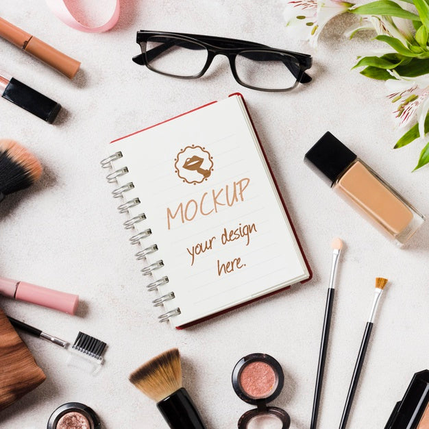 Make-Up Accesories Concept Mock-Up Psd