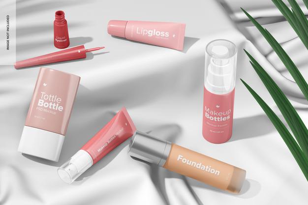 Makeup Bottles Scene Mockup, Perspective View Psd
