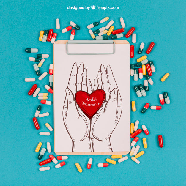 Medical Mockup With Clipboard And Pills Psd