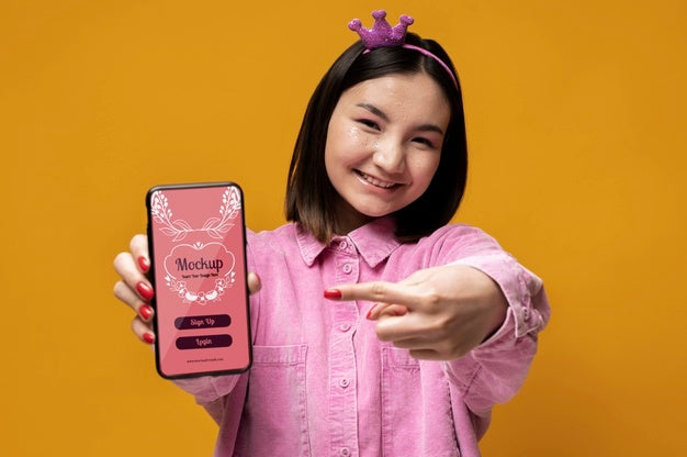 Medium Shot Girl Holding Smartphone Psd