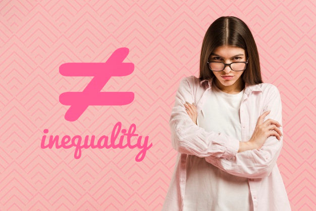 Medium Shot Girl With Glasses And Crossed Arms Psd