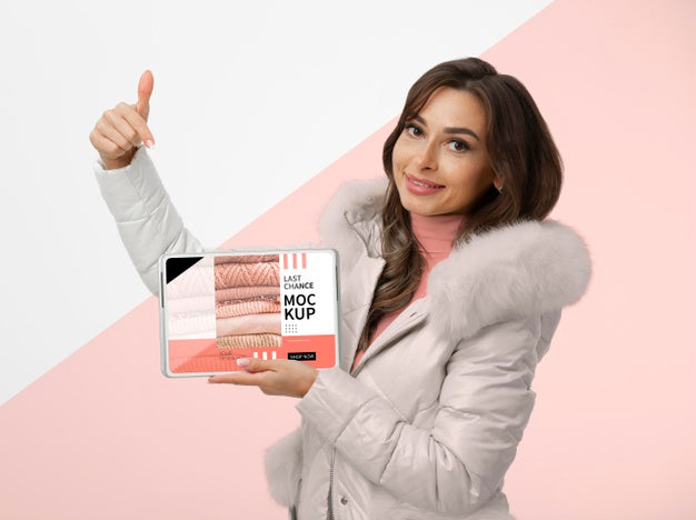 Medium Shot Smiley Woman Holding Tablet Psd