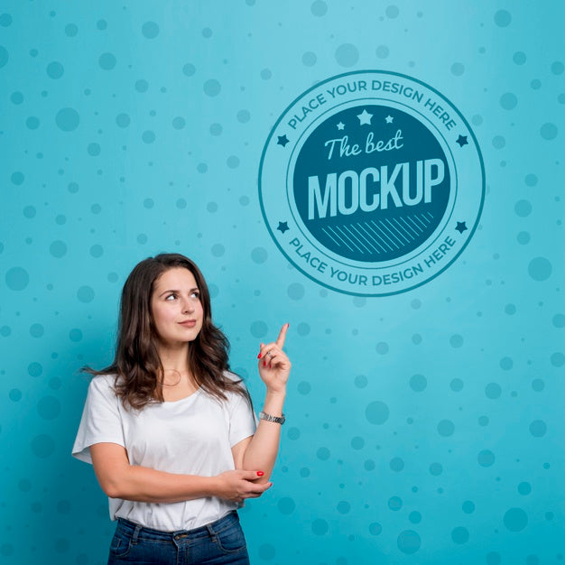 Medium Shot Young Girl Pointing Up Psd