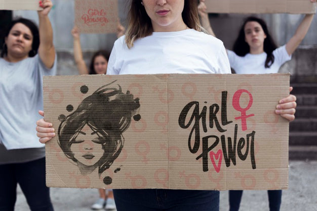 Message On Cartoon Board For Womens Day Psd