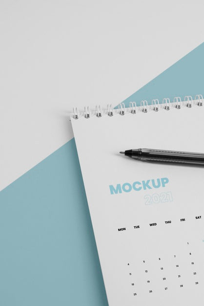 Minimalist Mock-Up Calendar Composition Psd