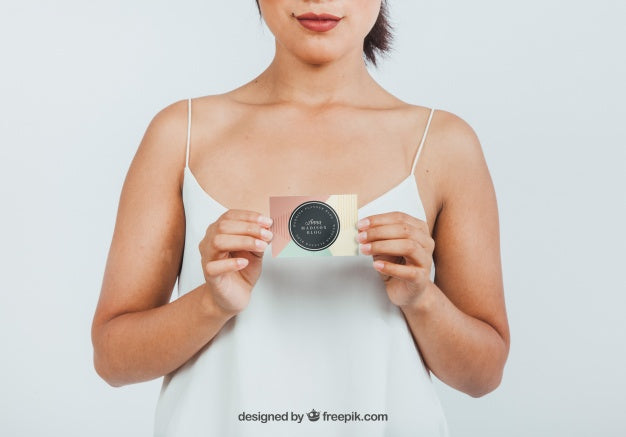 Mock Up Design Of Woman With Card Psd