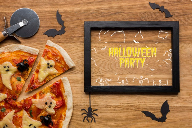 Mock-Up Halloween Pizza Concept Psd